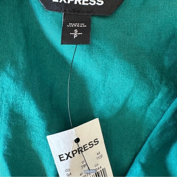 Express Emerald Green Ruffle Long-Sleeve Mini Dress - Picture 4 of 9